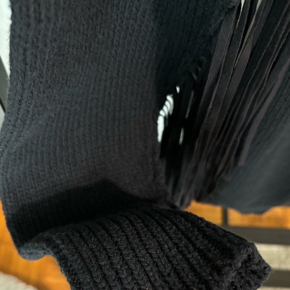 One Teaspoon Chunky Knit Fringe Sweater - Picture 14 of 16